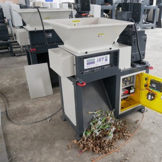 DS450  model double shaft shredder machine 