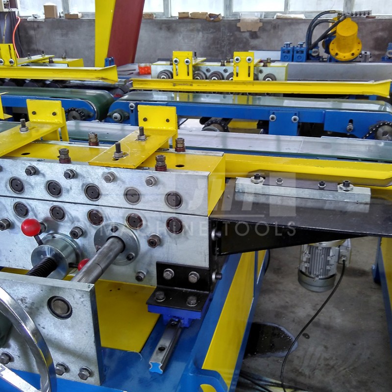 U Shape Auto Duct Line 5 PLC Mitsubishi System CNC Autofold Automated ...